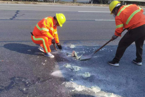 察哈尔右翼前公路下沉注浆加固