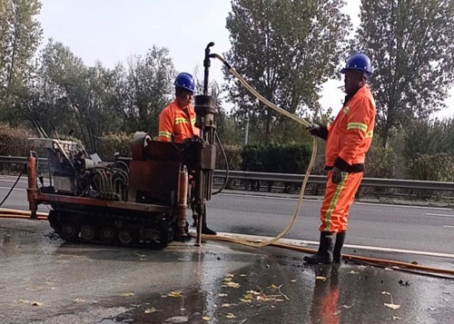 察哈尔右翼前高速公路下沉注浆加固